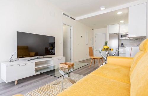 Cruz de Humilladero Apartment | Apartamento La Estación Málaga by Ruralidays