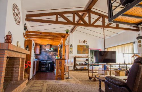 Torrejon El Rubio Apartment | Apartamento Loft La Encina