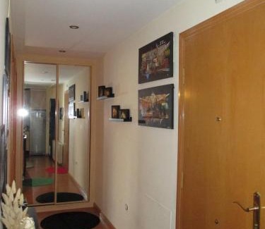 La Corredoria y Ventanielles Apartment | Apartamento "Los Prados I" wifi y parking