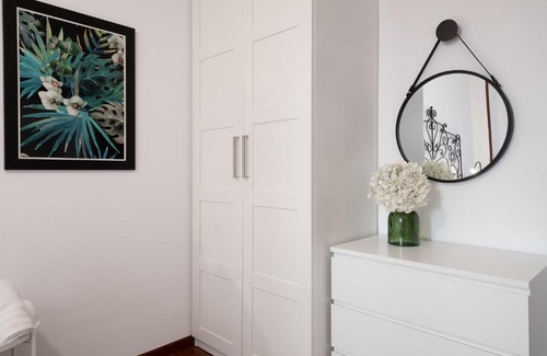 Distrito Llano Apartment | Apartamento Luisa Gijon