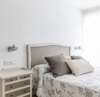 Gijon-Este Apartment | Apartamento moderno y cálido a 9 min de la playa
