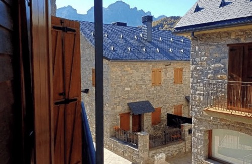 Panticosa Apartment | Apartamentos Búbal. Confort y Relax. Tu Mascota es Bienvenida