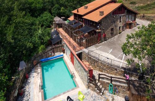 Camaleno House | Apartamentos Rurales & Spa La Bárcena