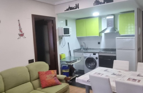 San Bernardo Apartment | Apartamentos Salamanca Puerta Zamora. 2 Dormitorios, Centro, Wifi, Parking