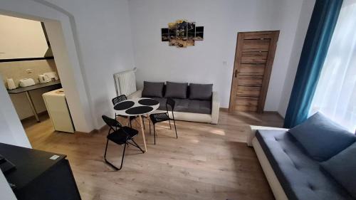 Bierutowice Apartment | Apartamenty Droga na Śnieżkę