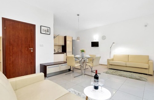 Wiselka Apartment | Apartamenty Leśna 17 by Renters