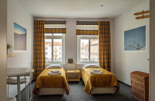 Kalisz Apartment | Apartamenty na Starówce - 3 piętro z widokiem na Ratusz, Rynek Główny i Centrum