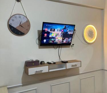 Cikarang Hotel | Apartemen Riverview Tower Mahakam By UVrooms