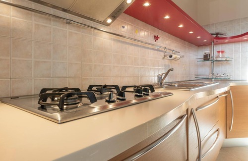 Province of Cagliari Apartment | Apartement 'Casa Dudú' with Balcony, A/C & Wi-Fi