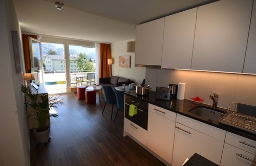 Unterseen Hotel | Aparthotel Goldey directly on the Aare