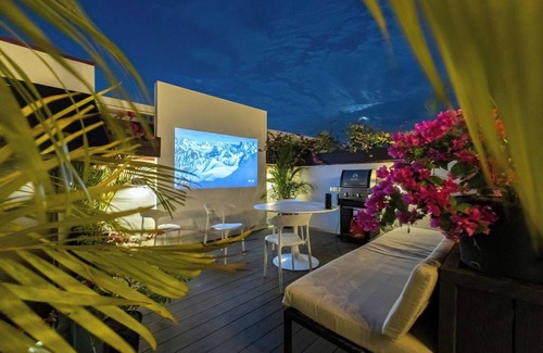 Casco Viejo Apartment | Aparthotel with 9 units - 5 studios 3 apartments with 2 bdr and 1 penthouse of 1 bdr SUPERB LOCATION