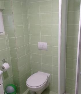 Velke Bilovice Apartment | Apartmán 480 Vino Strýček