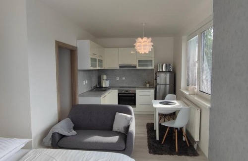 Banska Bystrica Apartment | Apartmán Komenského - 6 min pešo na námestie