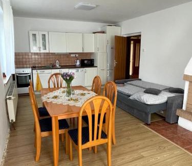 Nove Hamry Apartment | Apartmán POD KOSTELEM