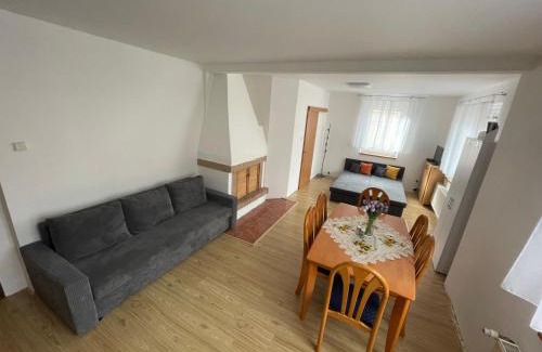 Nove Hamry Apartment | Apartmán POD KOSTELEM
