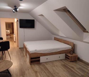 Hnusta Apartment | Apartmán Tulipán