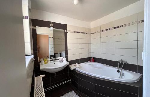 Vsestudy Apartment | Apartmán u zámeckého parku