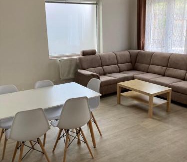 Linhartice House | Apartmán v Anenském údolí