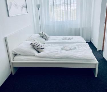 Prague 14 Apartment | Apartmány Bryksova