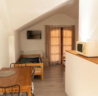 Mocovice Apartment | Apartmány Močovice