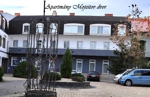 Lucenec Apartment | Apartmány Mojžitov dvor