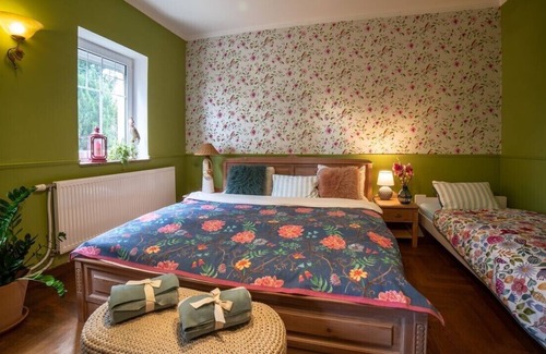 Stare Krecany Apartment | Apartmány U Mluvících kamenů 3 ,salty pool, in National park