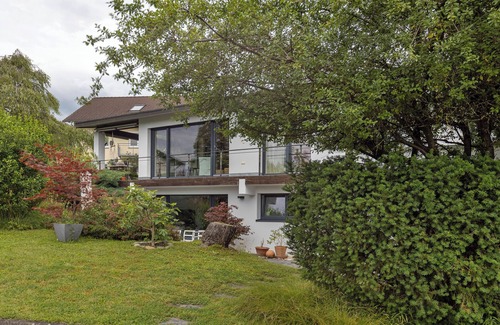 Hohentengen am Hochrhein Apartment | Apartment 'Sunshine River Flat' with Mountain View, Private Terrace and Wi-Fi