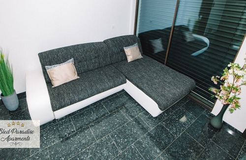 Zasip Apartment | Apartma 2 (pogled na Triglav)