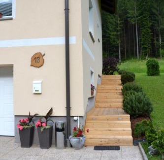 Luce Apartment | Apartma ob potoku