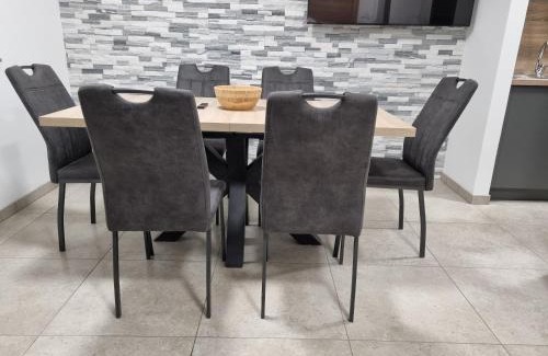 Terme Catez Apartment | Apartma Termal Čatež - nastanitev z vključenimi 6-imi kopalnimi kartami - 6 tickets included
