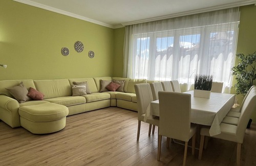 Krisztinavaros Apartment | Apartman for up to 14 people