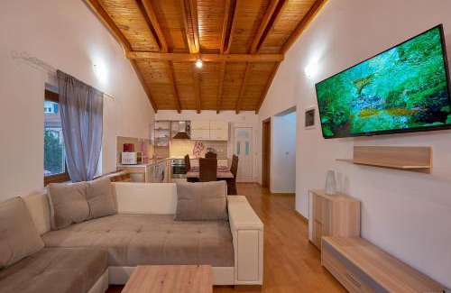 Prcanj Apartment | Apartman KATI