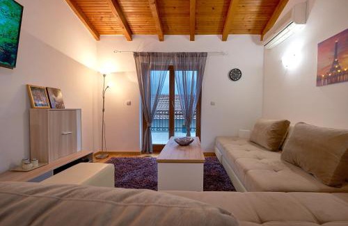 Prcanj Apartment | Apartman KATI