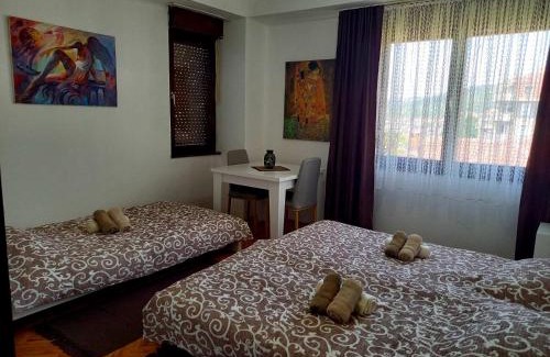 Surdulica Apartment | Apartman KEJ 64qm