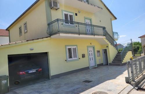 Kastel Stafilic Apartment | Apartman Luca
