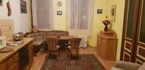 Horni Blatna Apartment | Apartman Náměstí