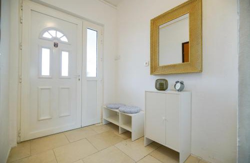 Razanac Apartment | Apartman Sara
