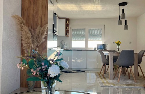 Mali Radic Apartment | Apartman Stari Grad Cazin
