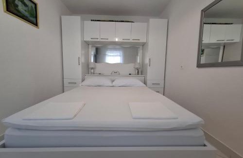 Lopar Apartment | Apartmani Ana-Lora