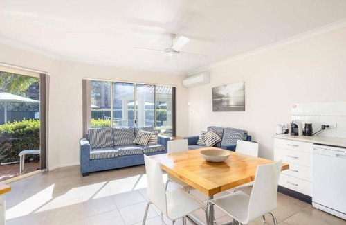 Nelson Bay Apartment | Apartment ∙ 2 bedrooms ∙ 4 guests