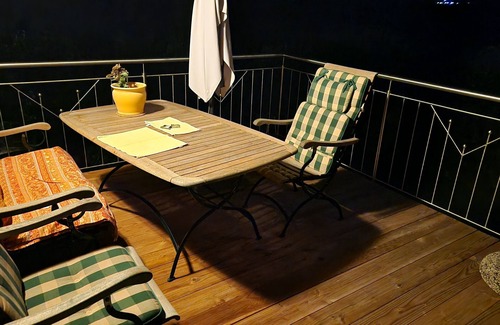 Endingen am Kaiserstuhl Apartment | Apartment 'Panoramablick' with Shared Garden and Wi-Fi
