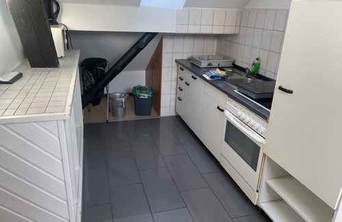 Fuldabruck Apartment | Apartment-Standard-Private Bathroom-Countryside view-Dachgesch.2 Einzelzimmer