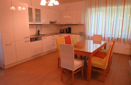 Sankt Andra am Zicksee House | Apartments Sattler 3 100 m²|Families|Pets|Accessible|Yard,Garden,Pool
