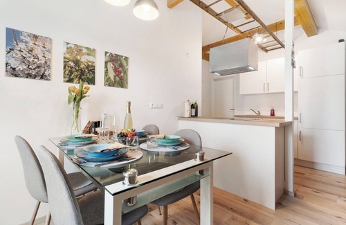 Leiselheim Apartment | Apartment 'Kirsche' with Shared Terrace, Shared Garden and Wi-Fi