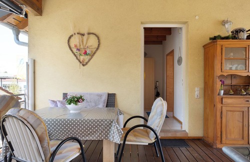 Sasbach am Kaiserstuhl Apartment | Apartment '45qm' with Balcony, Wi-Fi and Air Conditioning