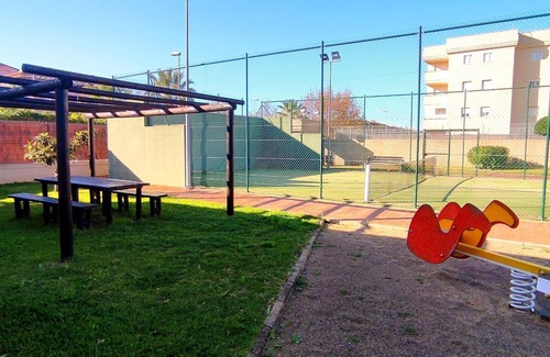 Sanlucar de Barrameda Apartment | Apartment TomCar Pool, paddle tennis, Wi-Fi and common areas