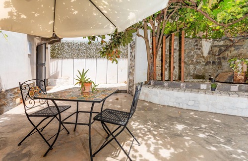 Rovittello Apartment | Apartment 'Santa Maria' with Mountain View, Wi-Fi and Air Conditioning