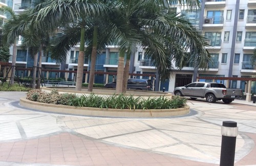 Pasay House | Apartment 02 B2 *simplicity is best*