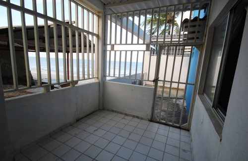 Maria Farinha Apartment | Apartment 02 side/sea view, ground floor, 1 suite and 1 bedroom. Solar Maradentro