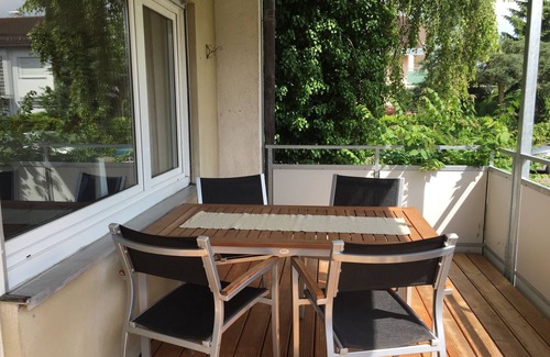 Kressbronn Apartment | Apartment '1, 70 Qm' with Shared Garden, Balcony and Wi-Fi